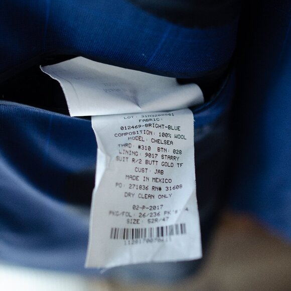 Jos A. Banks Navy Plaid Tailored Traveler Suit 52R 47W - Picture 2 of 4